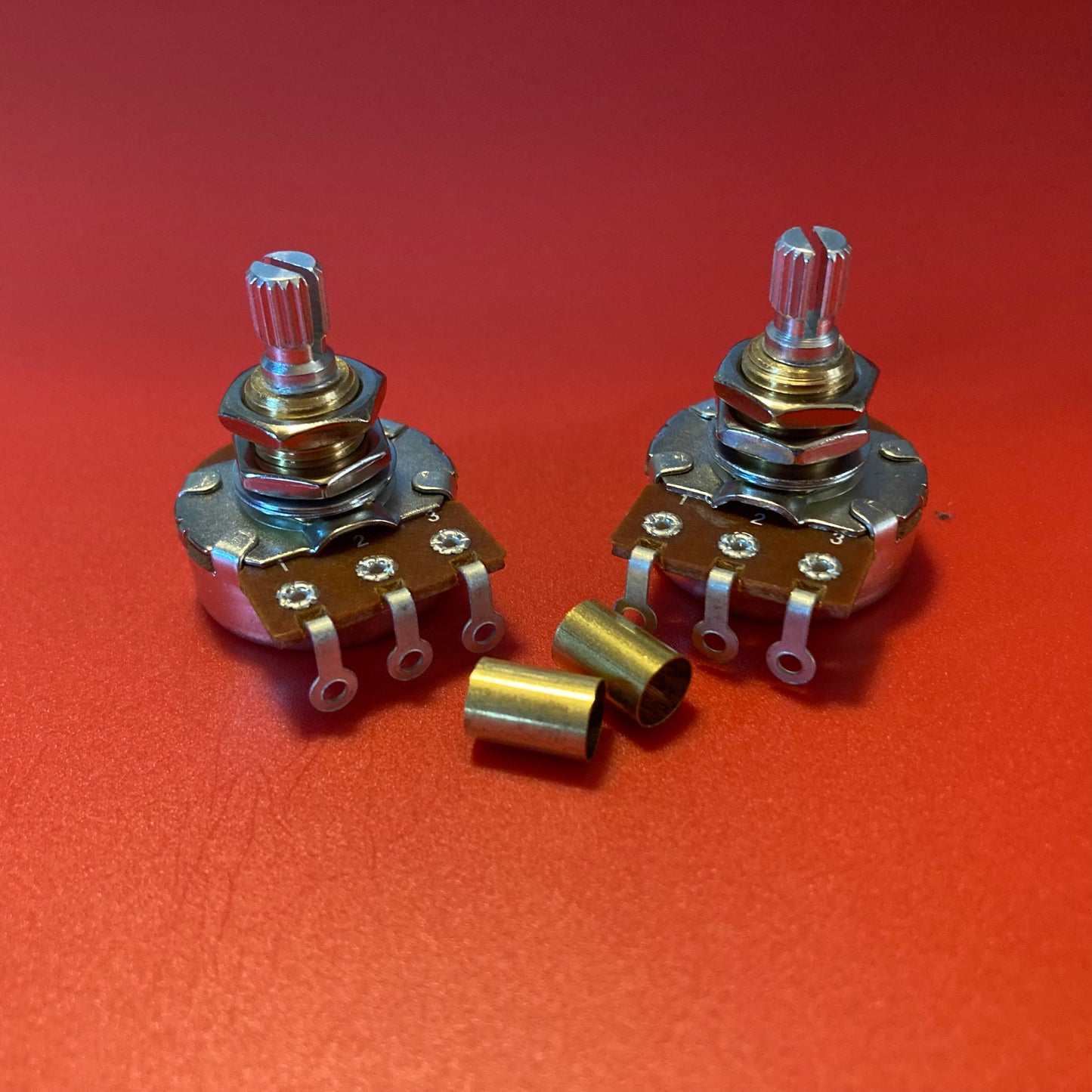 250K Bourns Pots Pro Audio Short Shaft Audio Taper With Pot Sleeves For Telecaster Set Of 2