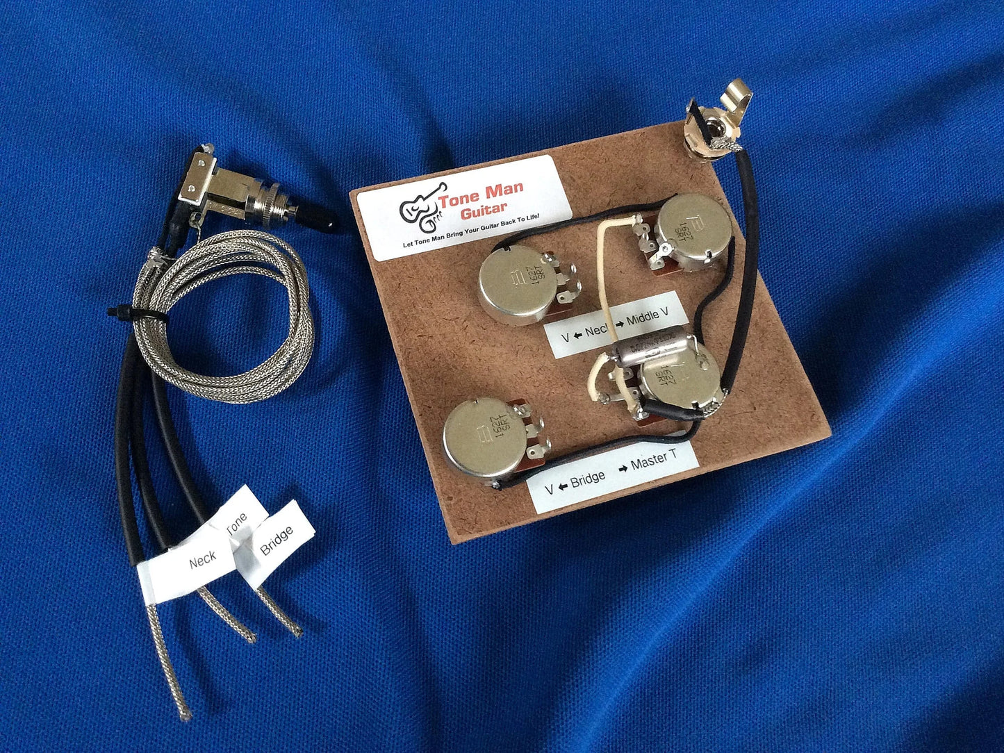 Les Paul 3 Pickup Long Shaft Pots PIO Tone Cap